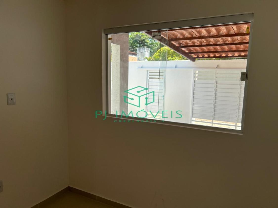 Casa à venda com 2 quartos, 45m² - Foto 12