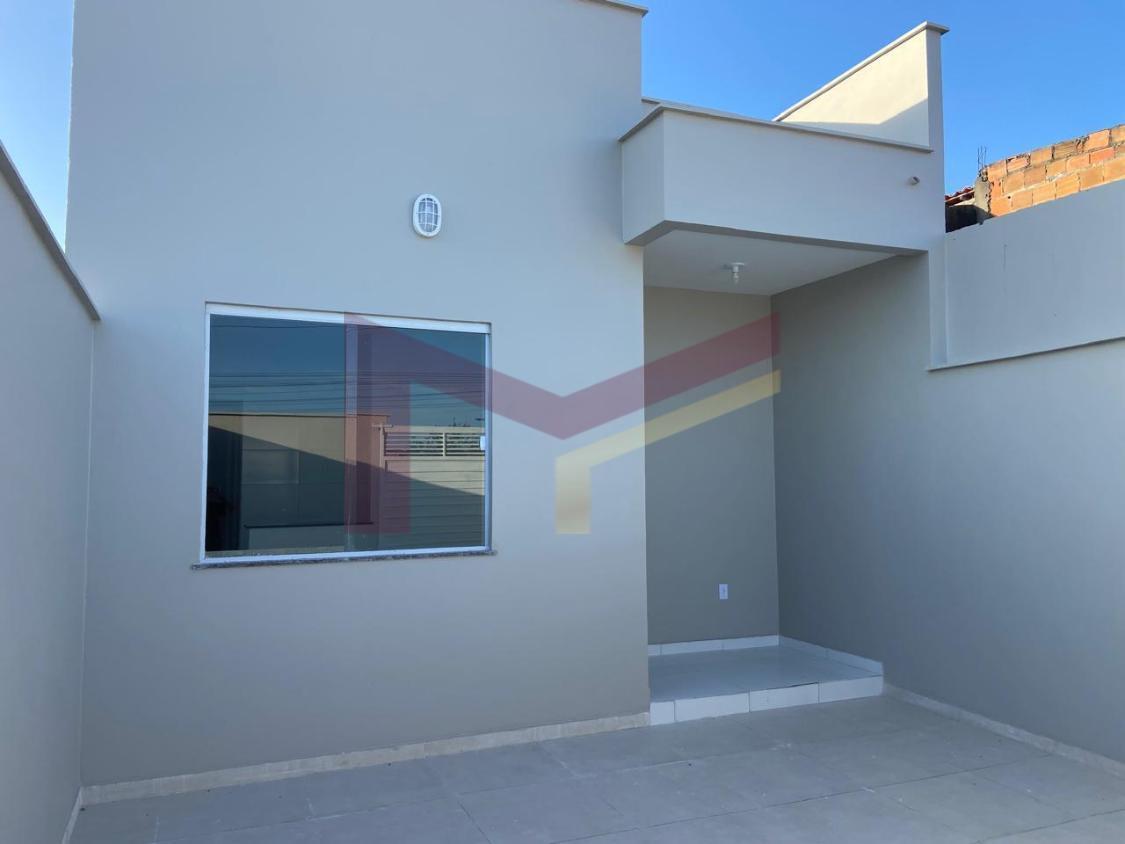 Casa à venda com 2 quartos, 57m² - Foto 2