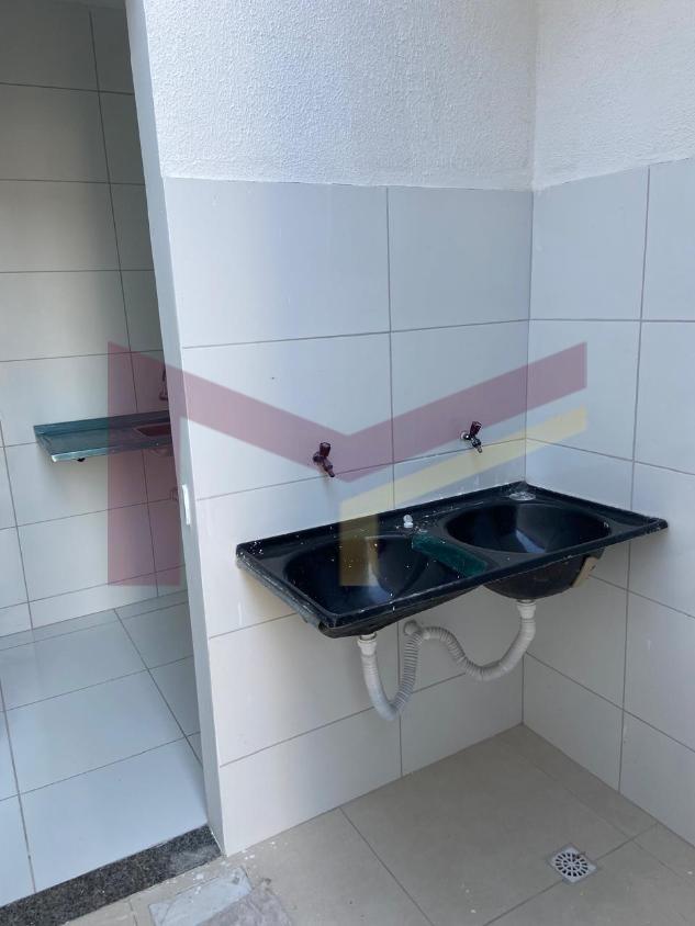 Casa à venda com 2 quartos, 57m² - Foto 26