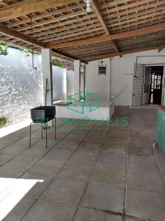 Casa para alugar com 6 quartos, 300m² - Foto 6
