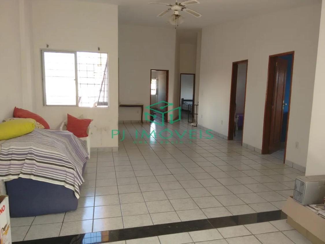 Casa para alugar com 6 quartos, 300m² - Foto 15