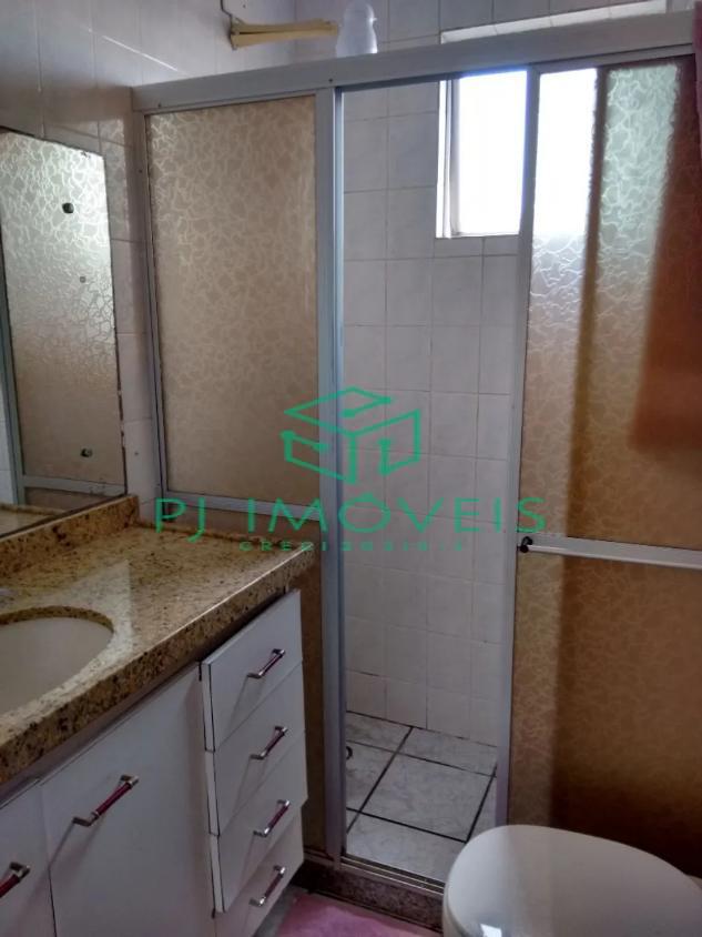 Casa para alugar com 6 quartos, 300m² - Foto 17