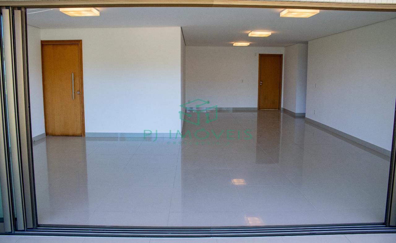 Apartamento à venda com 4 quartos, 238m² - Foto 4