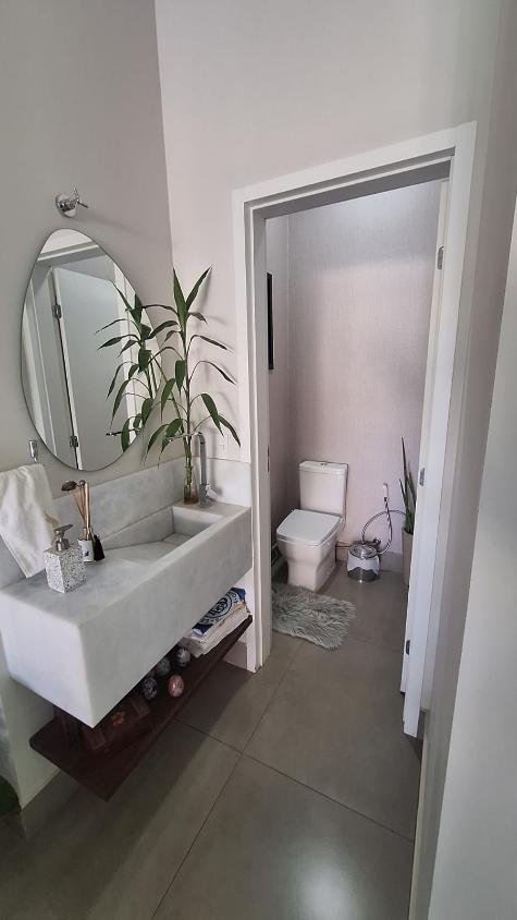 Casa de Condomínio à venda com 3 quartos, 296m² - Foto 2