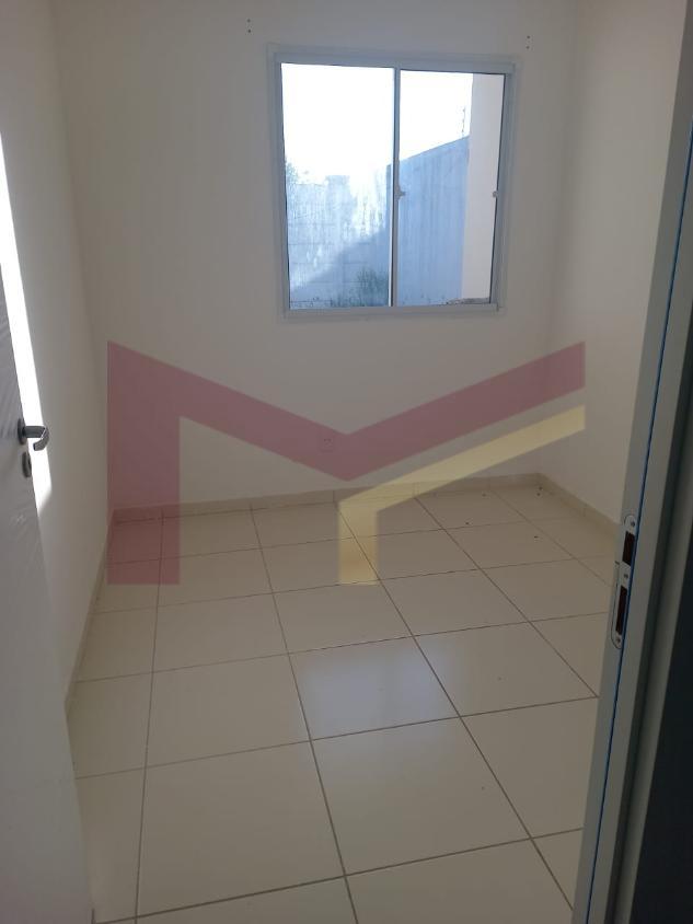 Casa de Condomínio para alugar com 2 quartos, 60m² - Foto 1