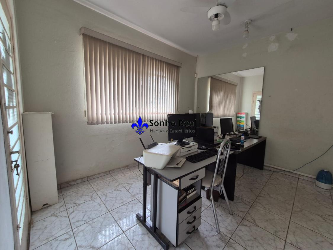 Casa à venda com 3 quartos, 174m² - Foto 4