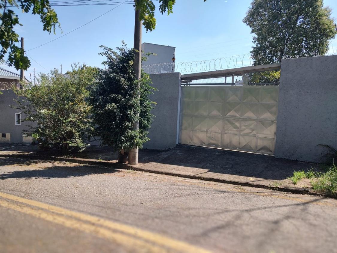 Casa à venda com 3 quartos, 250m² - Foto 3