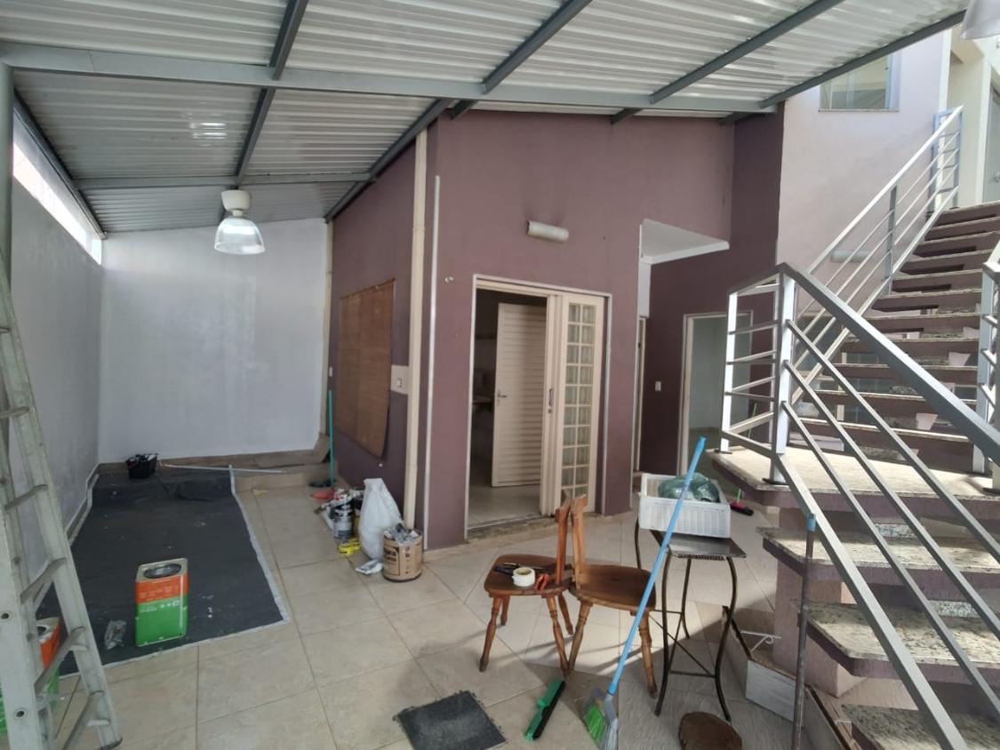 Casa à venda com 3 quartos, 250m² - Foto 12