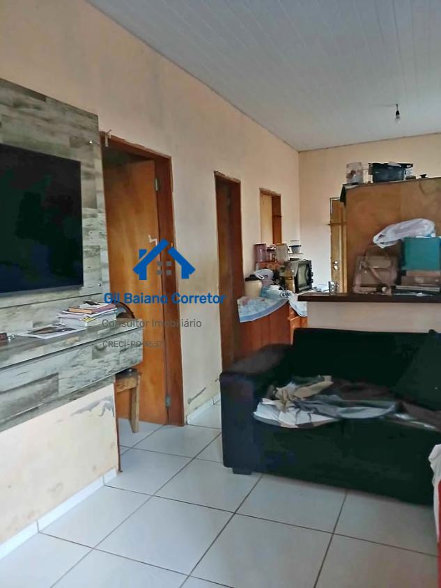 Casa à venda com 2 quartos, 250m² - Foto 1