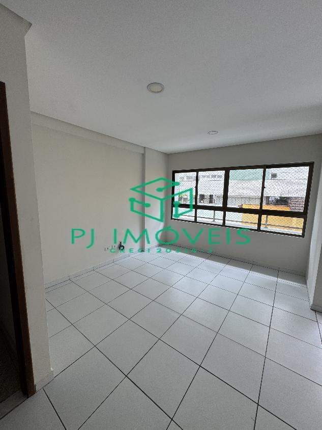 Apartamento à venda com 4 quartos, 125m² - Foto 2