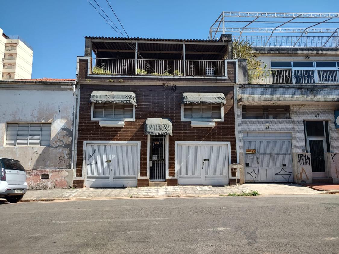 Casa, 4 quartos, 238 m² - Foto 1