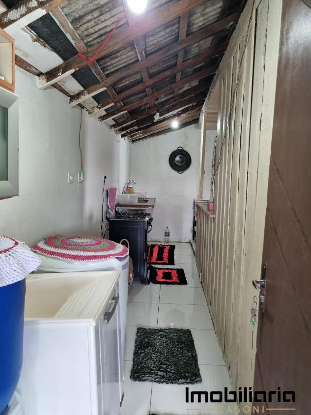 Casa à venda com 2 quartos, 300m² - Foto 7