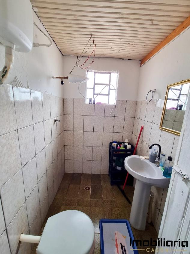 Casa à venda com 2 quartos, 300m² - Foto 4
