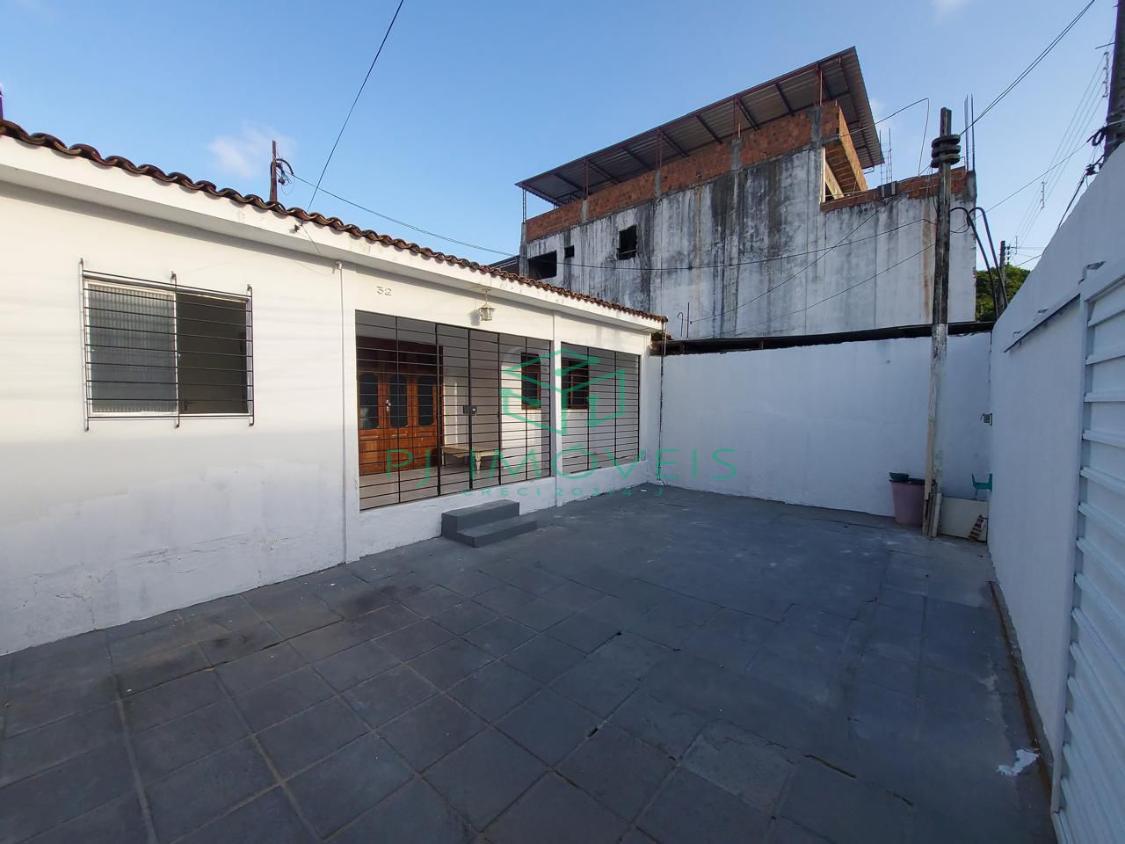 Casa à venda com 3 quartos, 135m² - Foto 3