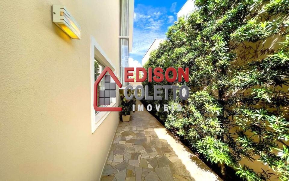 Casa de Condomínio à venda e aluguel com 3 quartos, 260m² - Foto 36