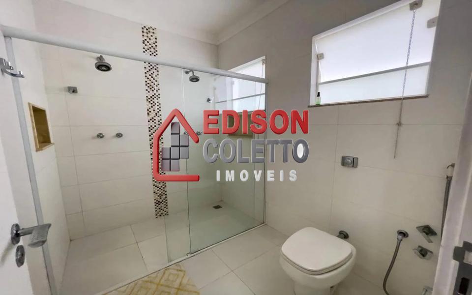 Casa de Condomínio à venda e aluguel com 3 quartos, 260m² - Foto 22