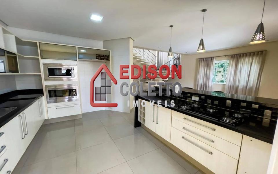 Casa de Condomínio à venda e aluguel com 3 quartos, 260m² - Foto 29