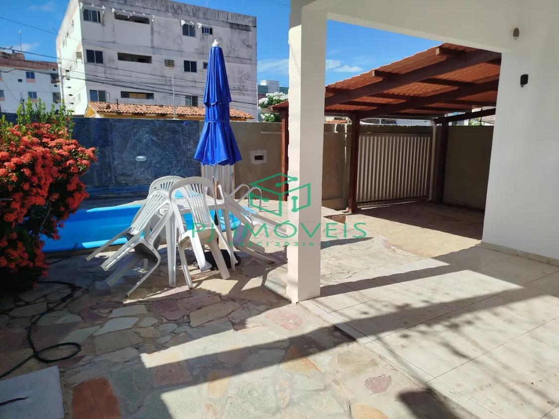 Casa à venda com 3 quartos, 204m² - Foto 6