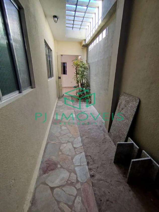 Casa à venda com 3 quartos, 204m² - Foto 18
