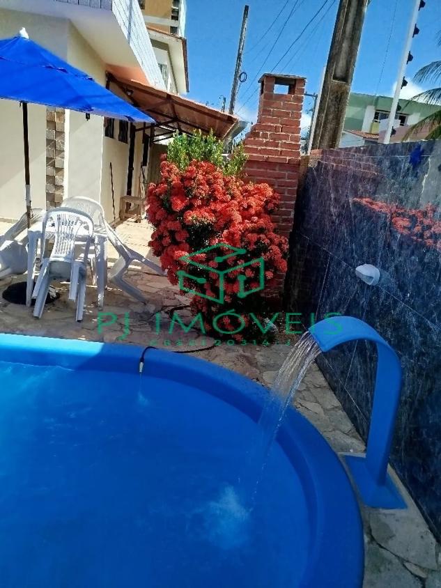 Casa à venda com 3 quartos, 204m² - Foto 2