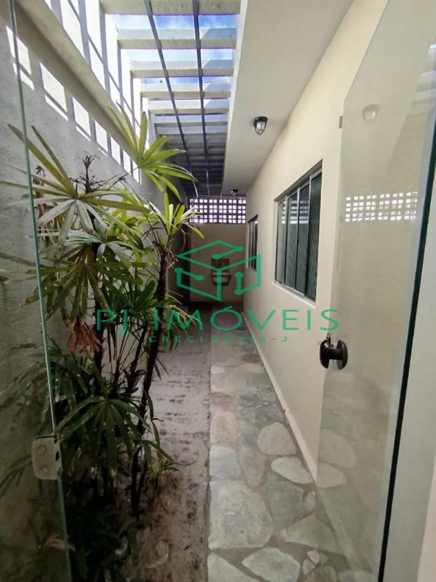 Casa à venda com 3 quartos, 204m² - Foto 17