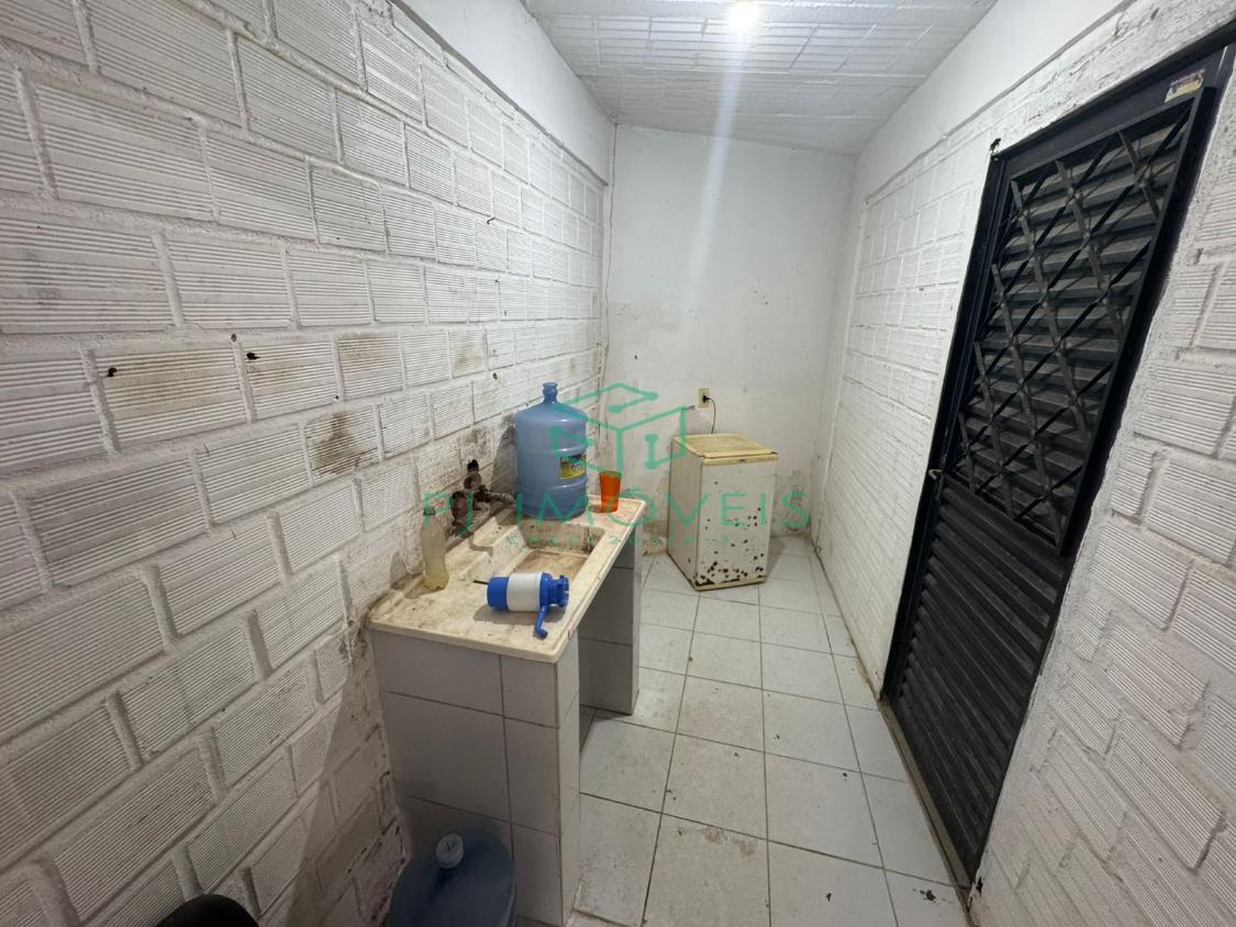 Depósito-Galpão-Armazém à venda com 4 quartos, 400m² - Foto 12
