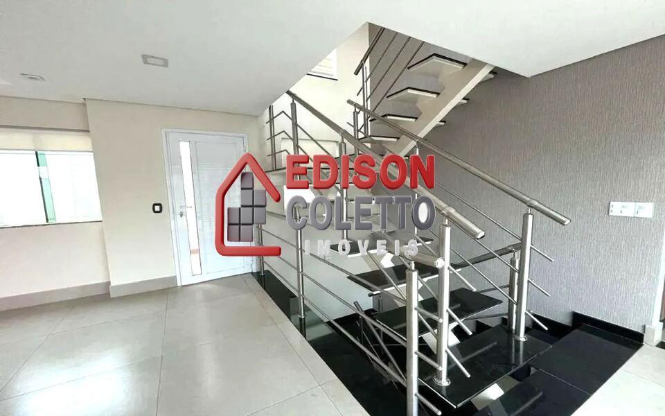 Casa de Condomínio à venda e aluguel com 4 quartos, 304m² - Foto 2