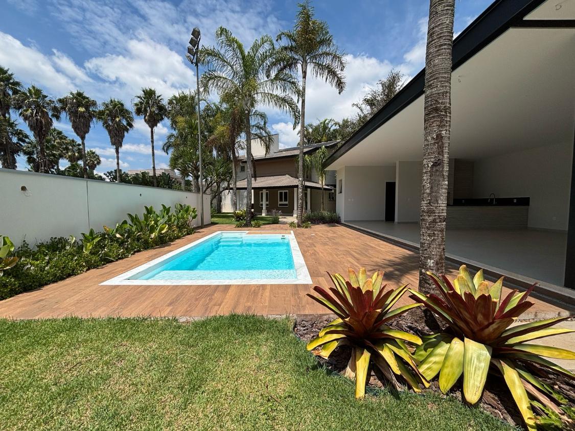 Casa de Condomínio à venda com 4 quartos, 320m² - Foto 5