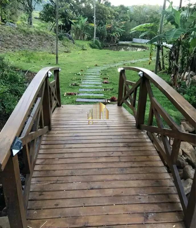 Chácara à venda com 2 quartos, 3800m² - Foto 8
