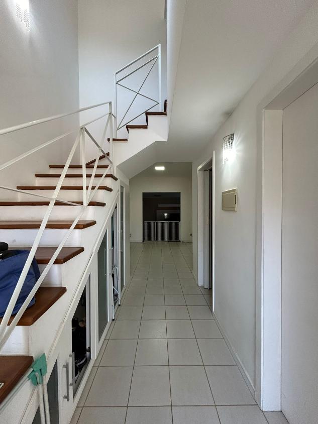 Casa de Condomínio à venda com 3 quartos, 124m² - Foto 2