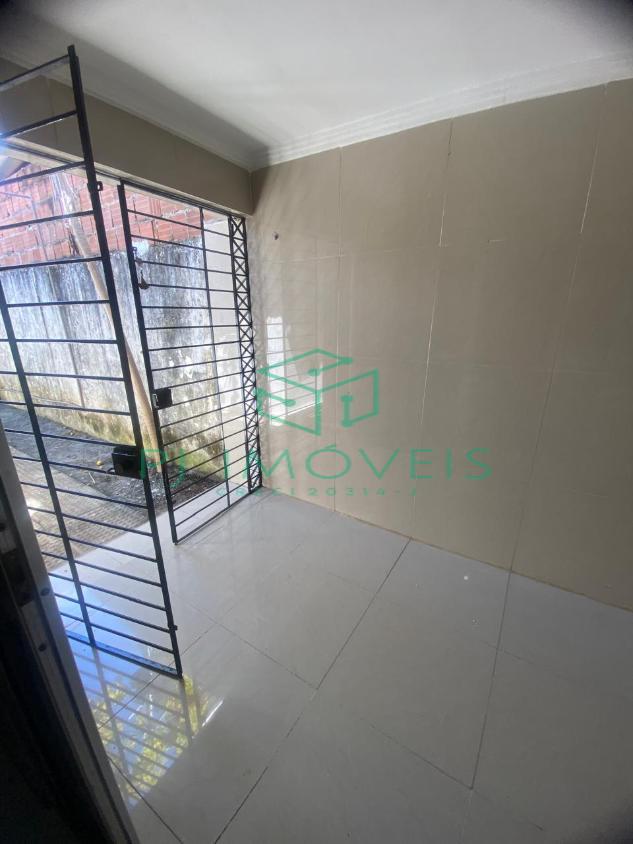 Casa à venda com 3 quartos, 55m² - Foto 1