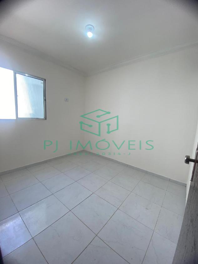 Casa à venda com 3 quartos, 55m² - Foto 9