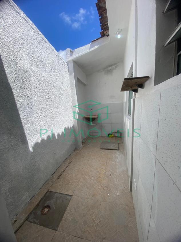 Casa à venda com 3 quartos, 55m² - Foto 11