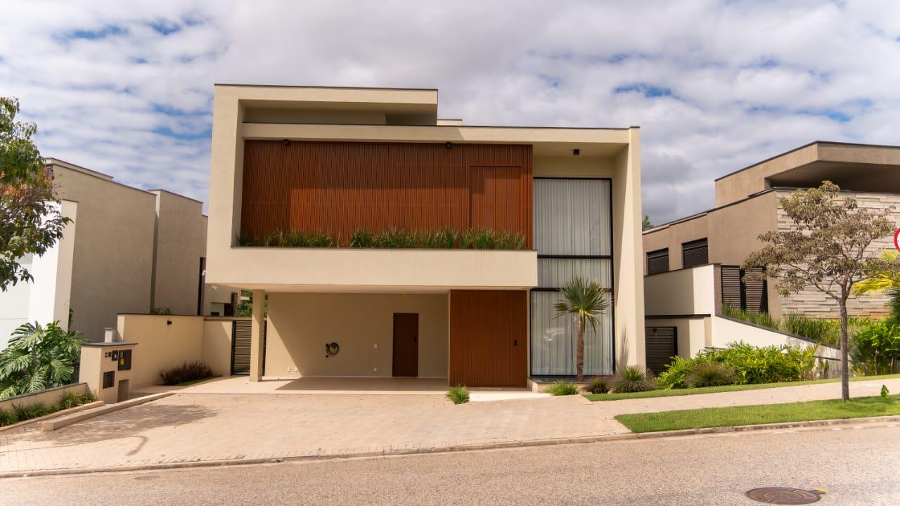 Casa de Condomínio à venda com 4 quartos, 450m² - Foto 2