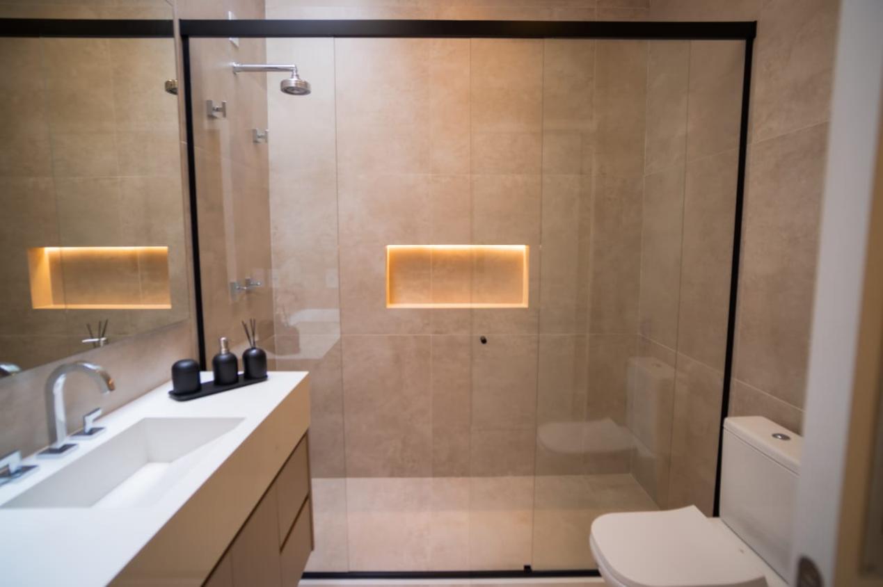 Casa de Condomínio à venda com 4 quartos, 450m² - Foto 24