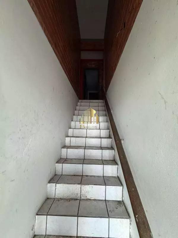 Casa à venda com 4 quartos, 241m² - Foto 8