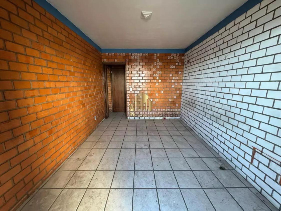Casa à venda com 4 quartos, 241m² - Foto 5
