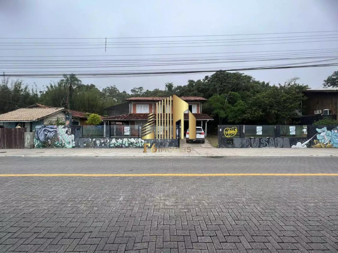 Casa à venda com 4 quartos, 241m² - Foto 25