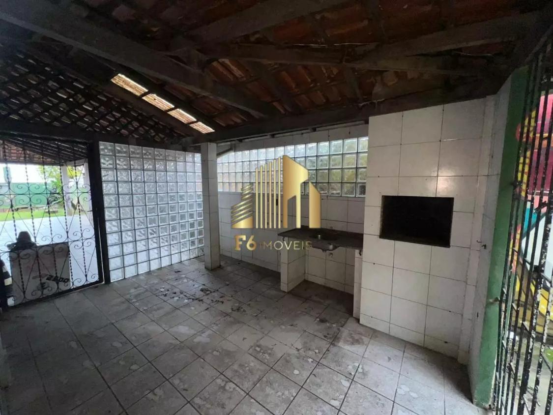 Casa à venda com 4 quartos, 241m² - Foto 14