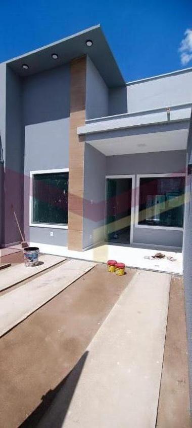 Casa à venda com 2 quartos, 100m² - Foto 1