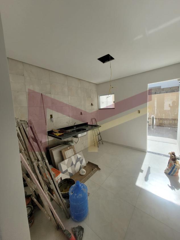 Casa à venda com 3 quartos, 70m² - Foto 7