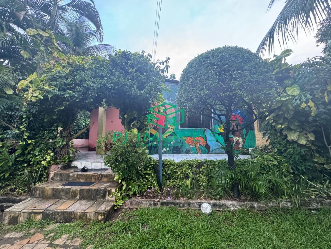 Casa à venda com 4 quartos, 200m² - Foto 3