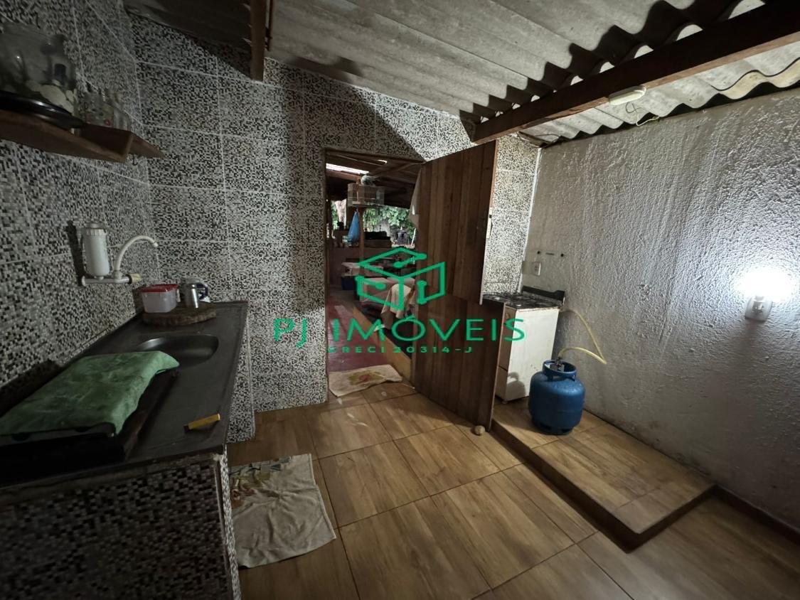 Casa à venda com 4 quartos, 200m² - Foto 8
