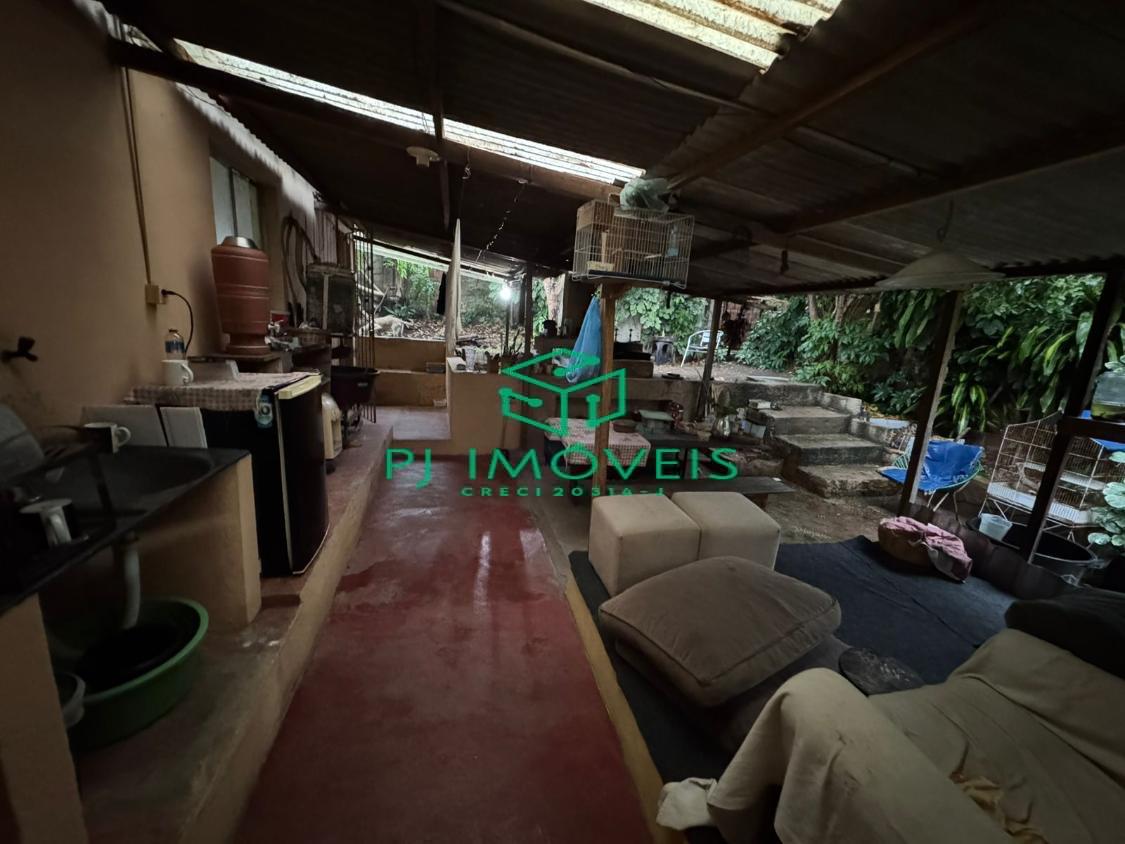 Casa à venda com 4 quartos, 200m² - Foto 15