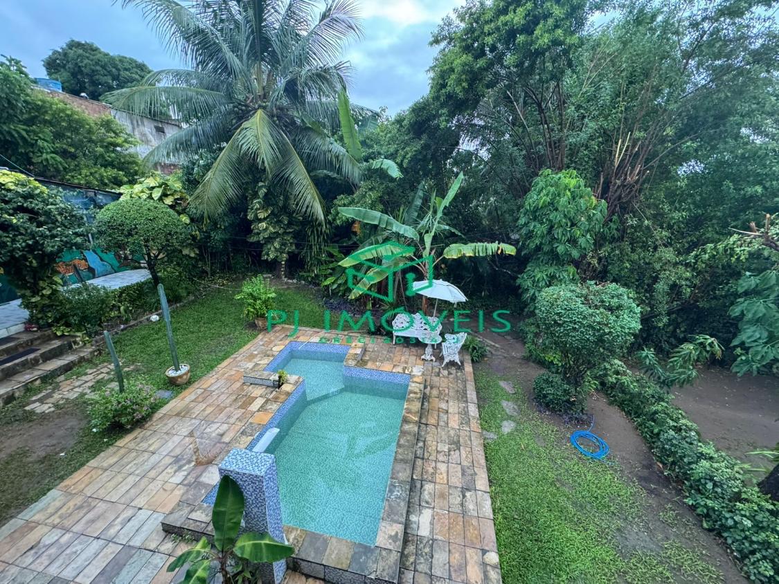 Casa à venda com 4 quartos, 200m² - Foto 20