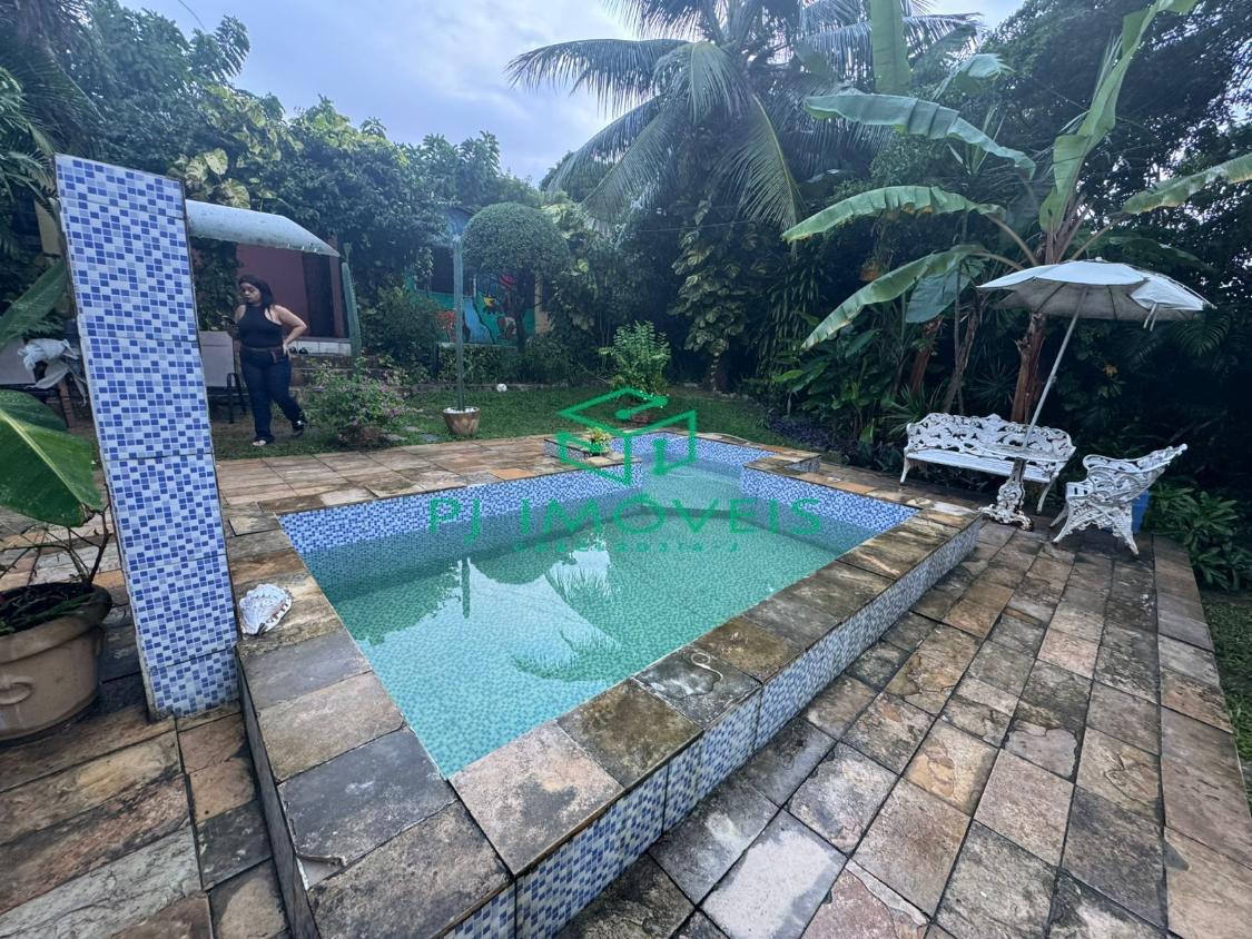 Casa à venda com 4 quartos, 200m² - Foto 21