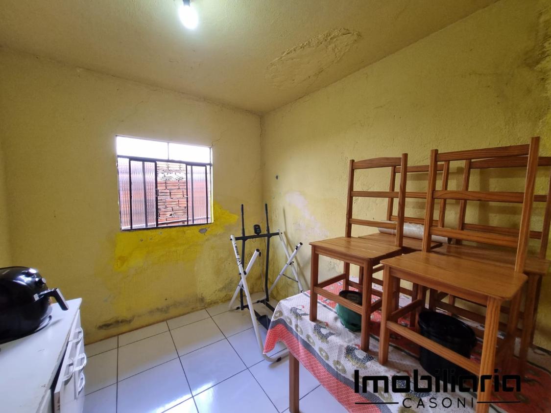 Casa à venda com 4 quartos, 300m² - Foto 4