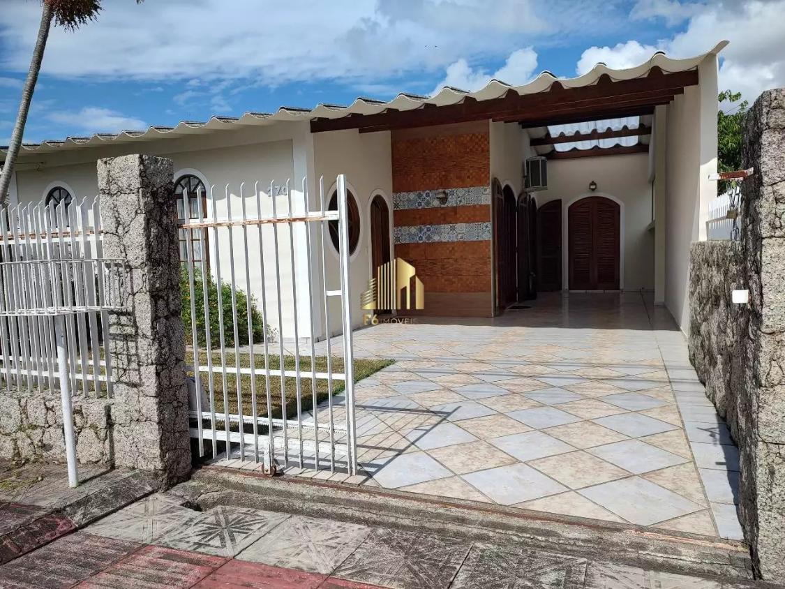 Casa à venda e aluguel com 3 quartos, 115m² - Foto 1