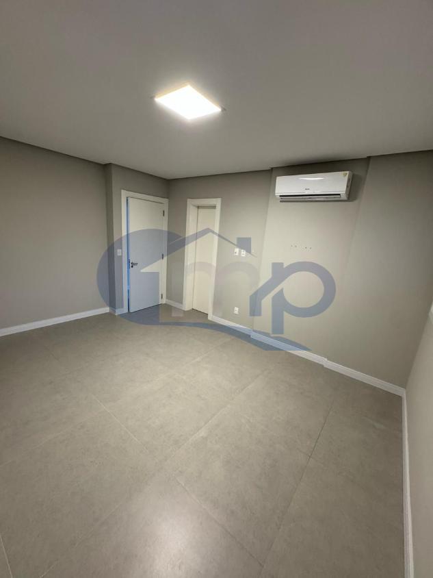 Apartamento à venda com 2 quartos, 82m² - Foto 4