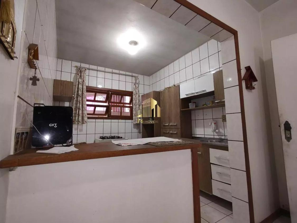 Casa à venda com 3 quartos, 250m² - Foto 4
